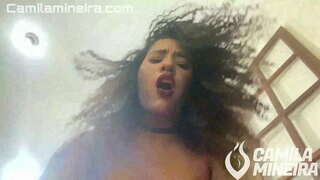 Mitaingina ao ny lehibe ny akoho mahazo be dia be ny lehibe ao ny voaharatra pussy