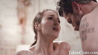 Менің Босс Лайық Мені - Белла Роллан